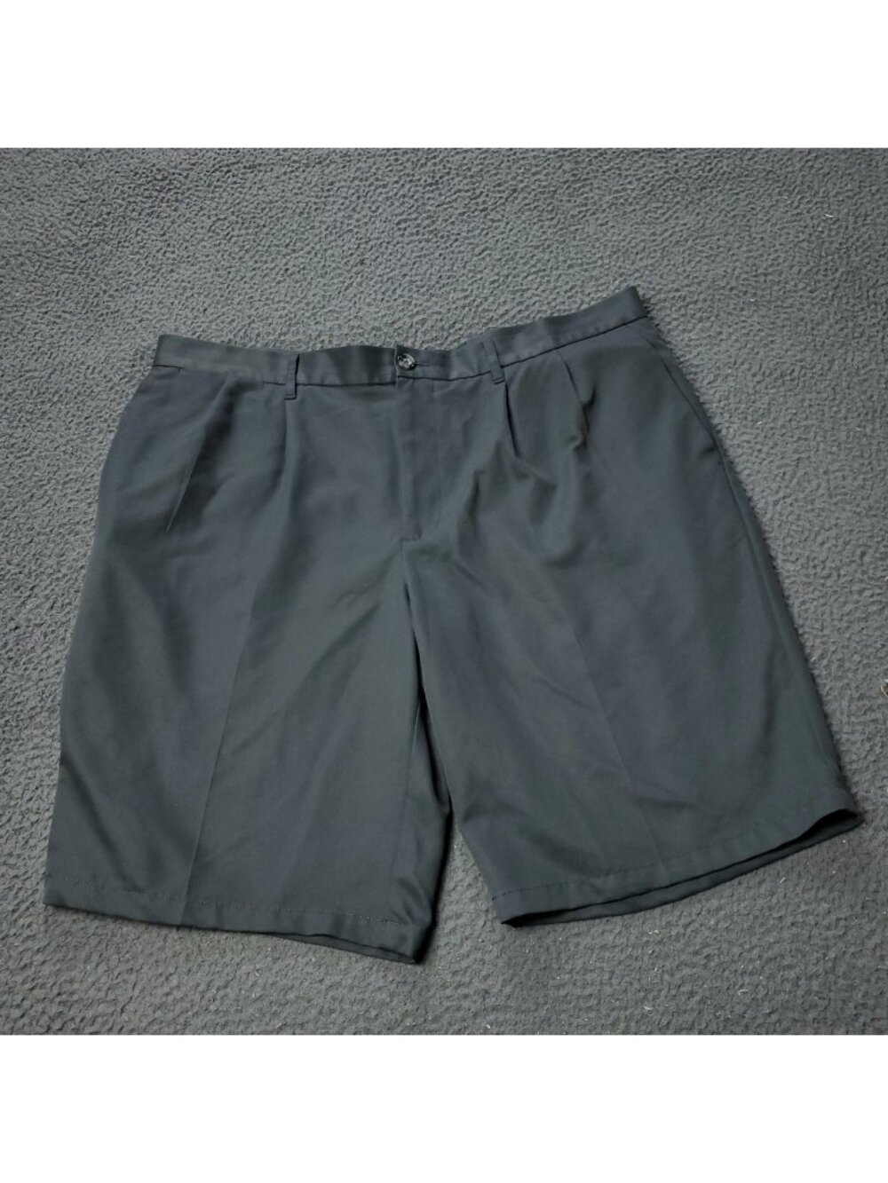 Dockers Shorts Mens 38 x10 Gray Pleated Polyester  Casual Golf Slack Adult